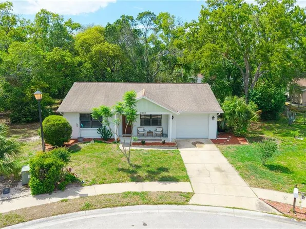 8901 Wayward Cir, Hudson, FL 34667