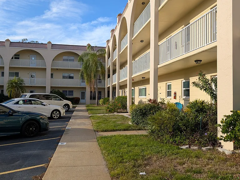 2258 World Parkway Blvd W #10 — Photo 21