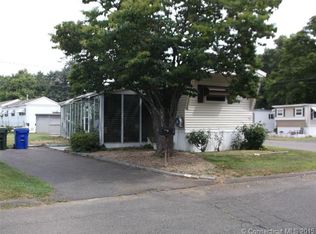 2 Narragansett Rd, East Hartford, CT 06118