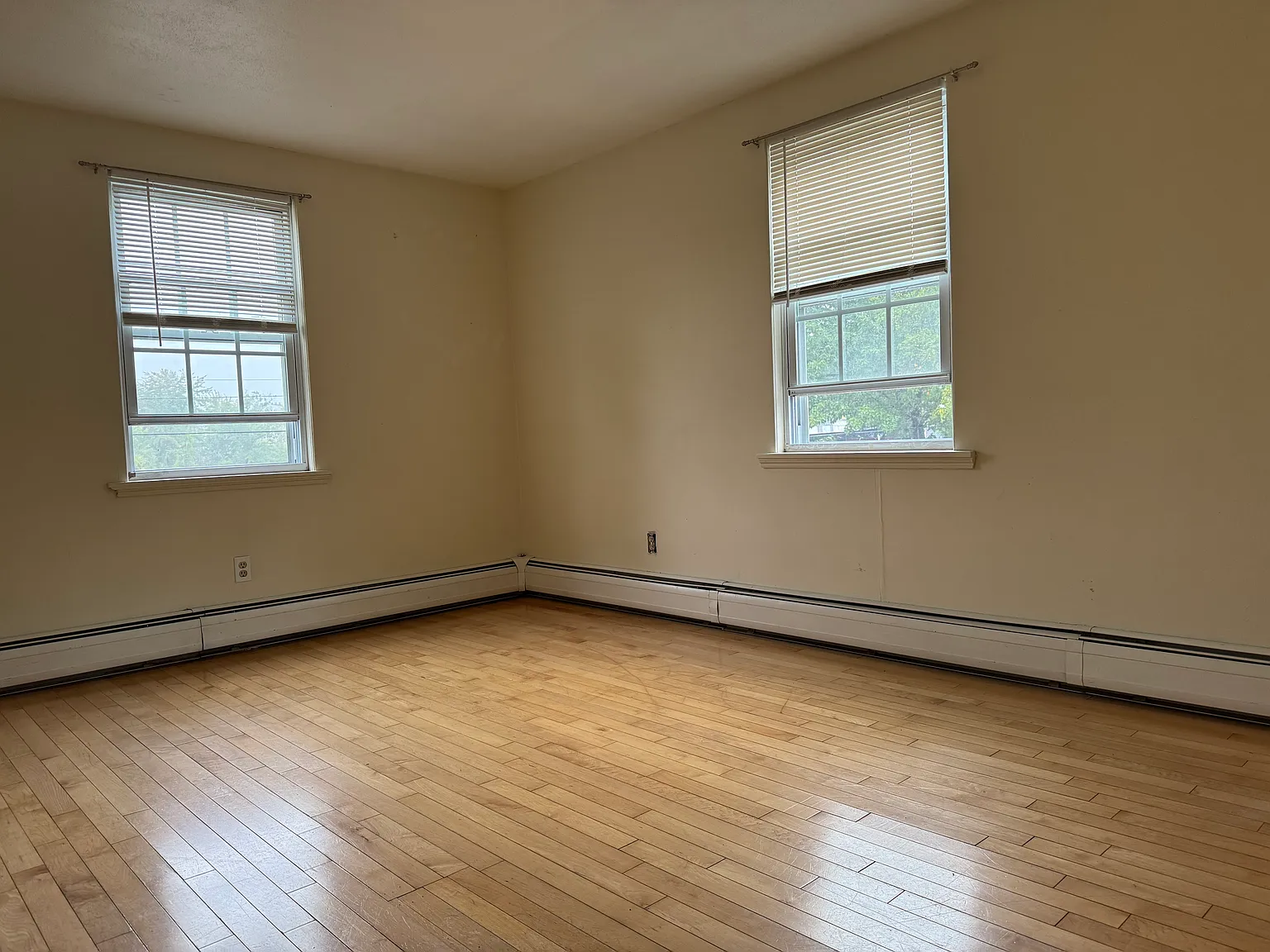 2 bed, 815 sqft, $1,800 — Photo 3