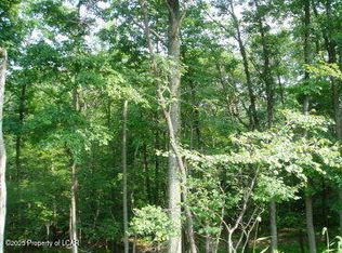 9 Turnberry Ln, Hazle Township, PA 18202