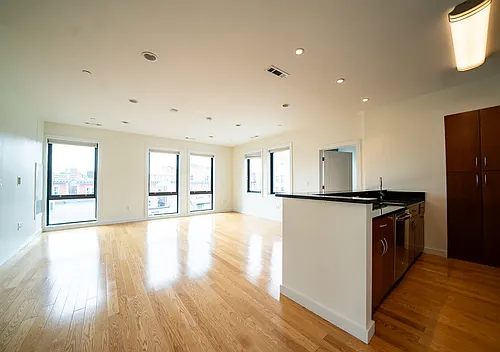 13 Aberdeen St #402J Photo 1