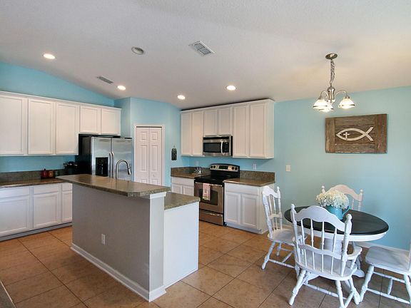 4th image of 2819 Eagle Preserve Blvd
