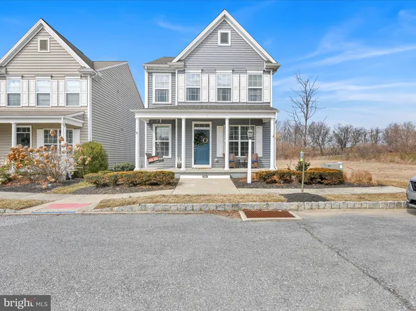 206 Alden St, Mount Joy, PA 17552