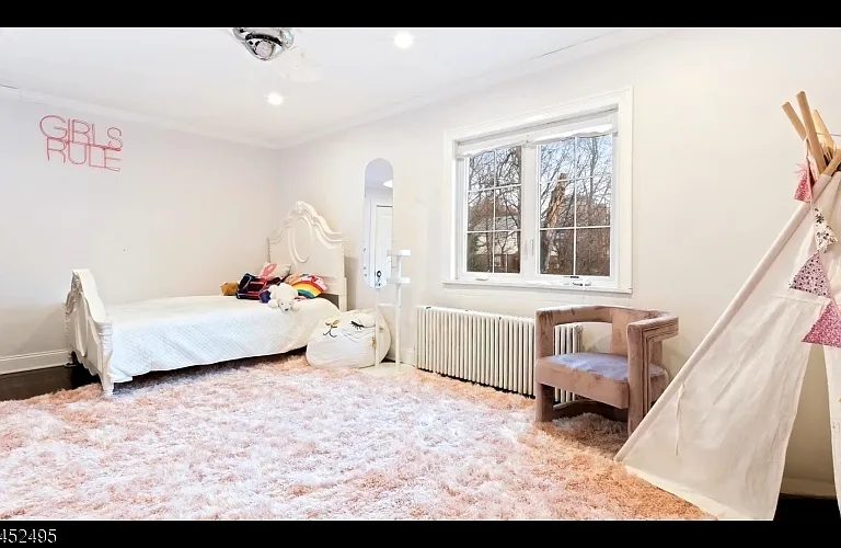 33 Johnson Ave — Photo 9