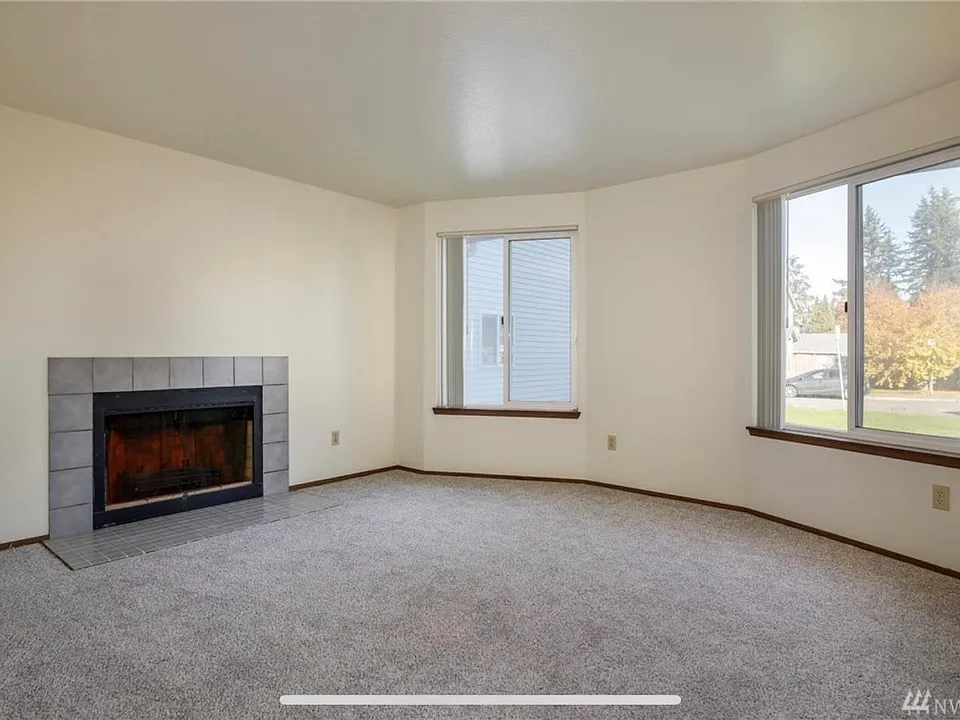 614 58th Pl SE #B