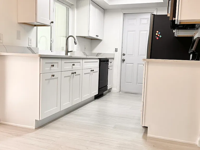 2420 Briar Oak Cir — Photo 23