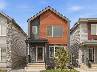 19112 22nd Ave NW, Edmonton, AB T6M 1R1