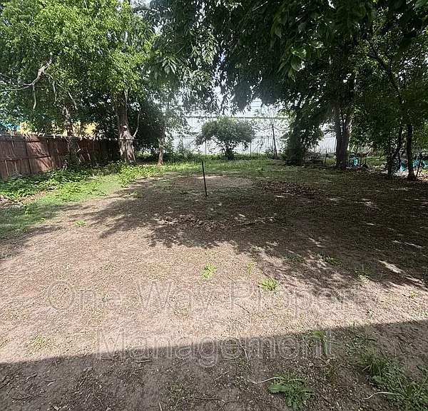 2134 N Minnesota Ave — Photo 18