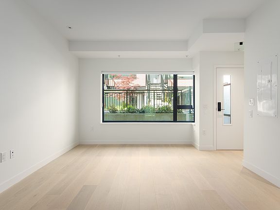 5th image of 479 W 28th Ave #162