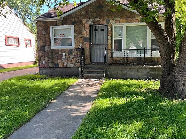 29619 Birchwood St — Photo 21