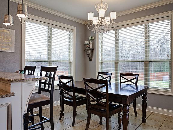 4th image of 108 Silverhill Dr