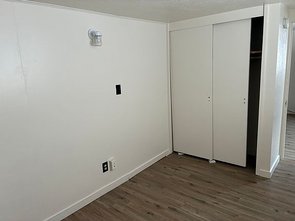 5th image of 325 Gooding St N #2