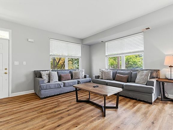 5th image of 1353 Remington Dr #1353