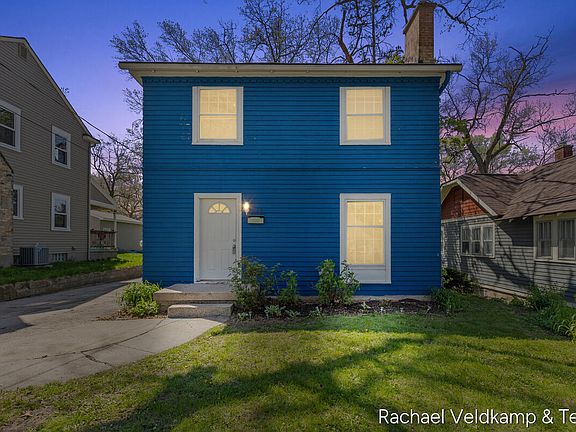 2nd image of 926 Joslin St SE