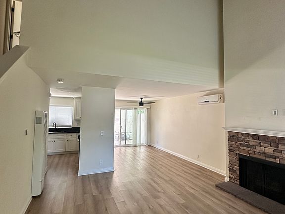 5th image of 125 E Wilson St #1