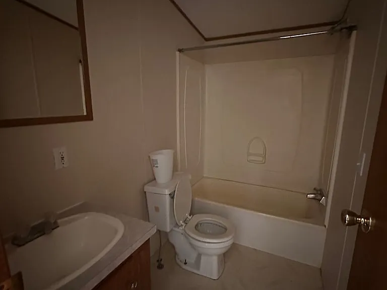 284 Clay Cir — Photo 3