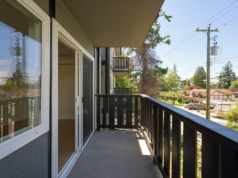 435 Lampson St #303 — Photo 38
