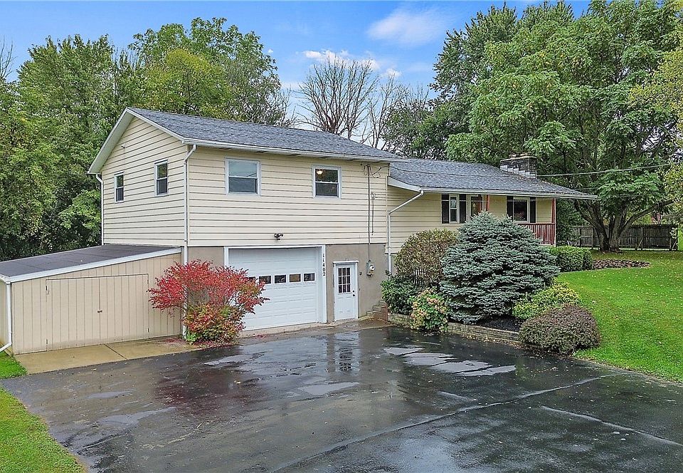 1st image of 11402 Sherwood Dr