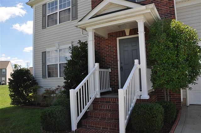 1st image of 15253 Pangborn Pl
