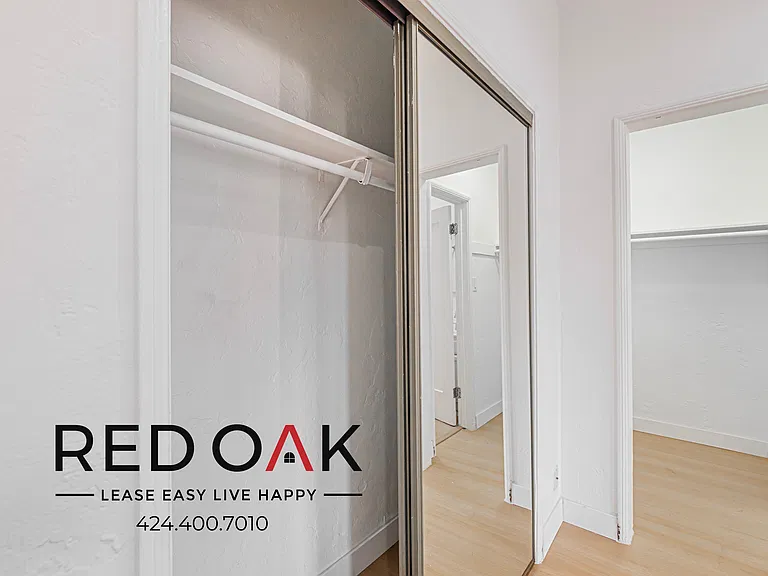 1405 S Berendo St #206 — Photo 11