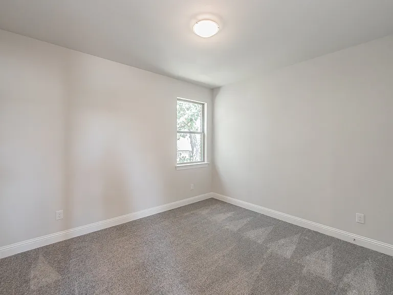 241 Gardenia Dr — Photo 28