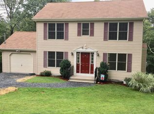 142 Larch Dr, Milford, PA