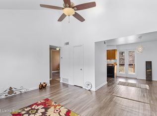4109 Stoneview Dr APT 4, Louisville, KY 40207