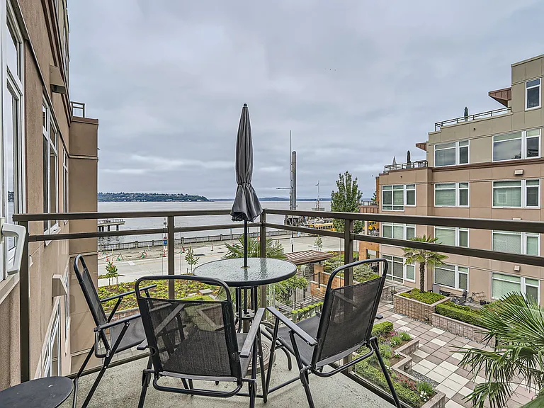 1950 Alaskan Way #335 — Photo 5