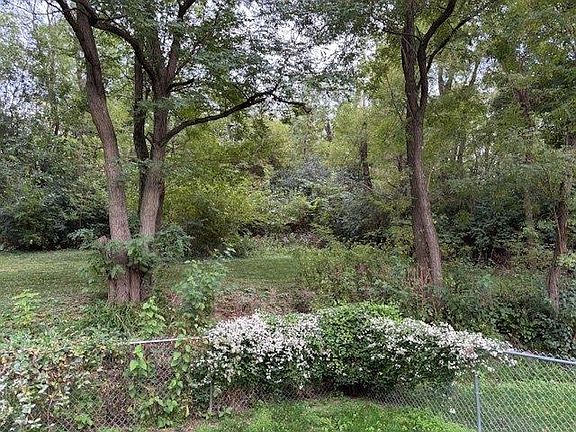 4th image of 3814 Timber Ln