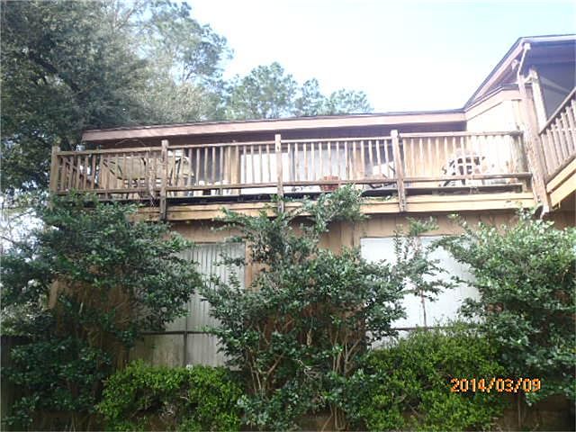 1st image of 3 Lakeview Vlg