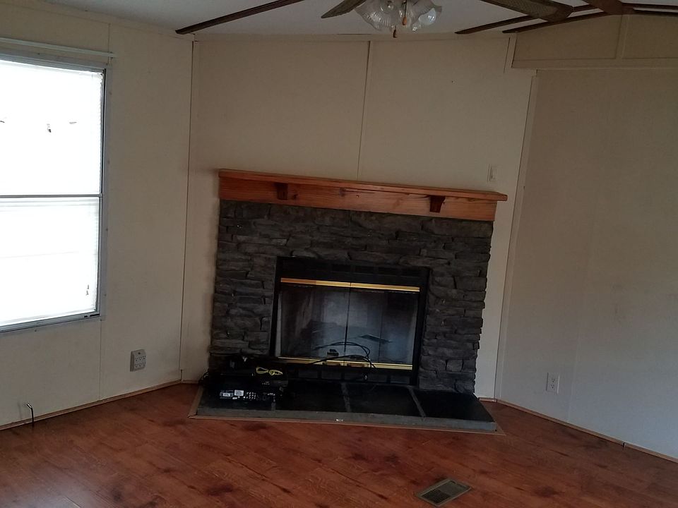 1st image of 153 Hoard Ln