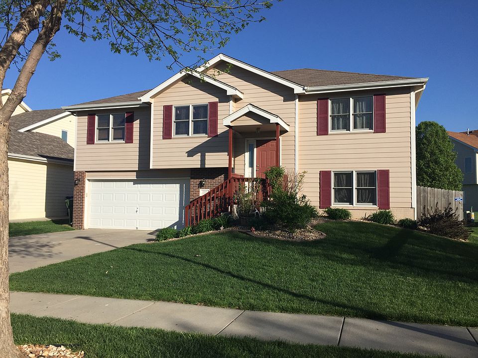 1st image of 2115 Gunnison Dr