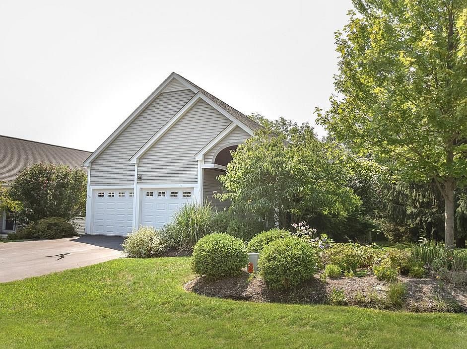 5565 Lakewood Trl, Canandaigua, NY 14424 Zillow