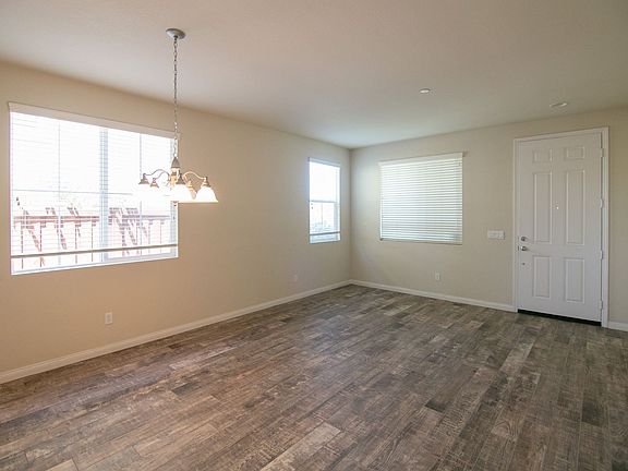 3rd image of 3443 Arborview Dr