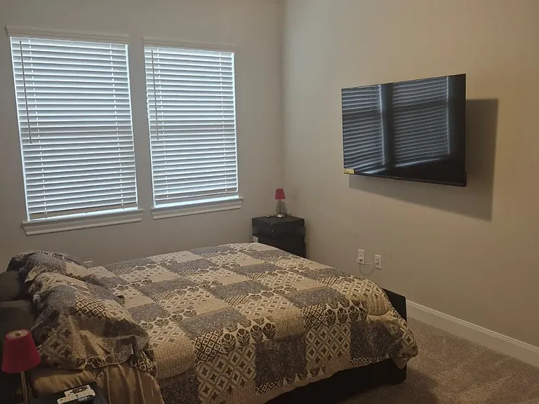 809 Coronado Terrace Ln — Photo 16