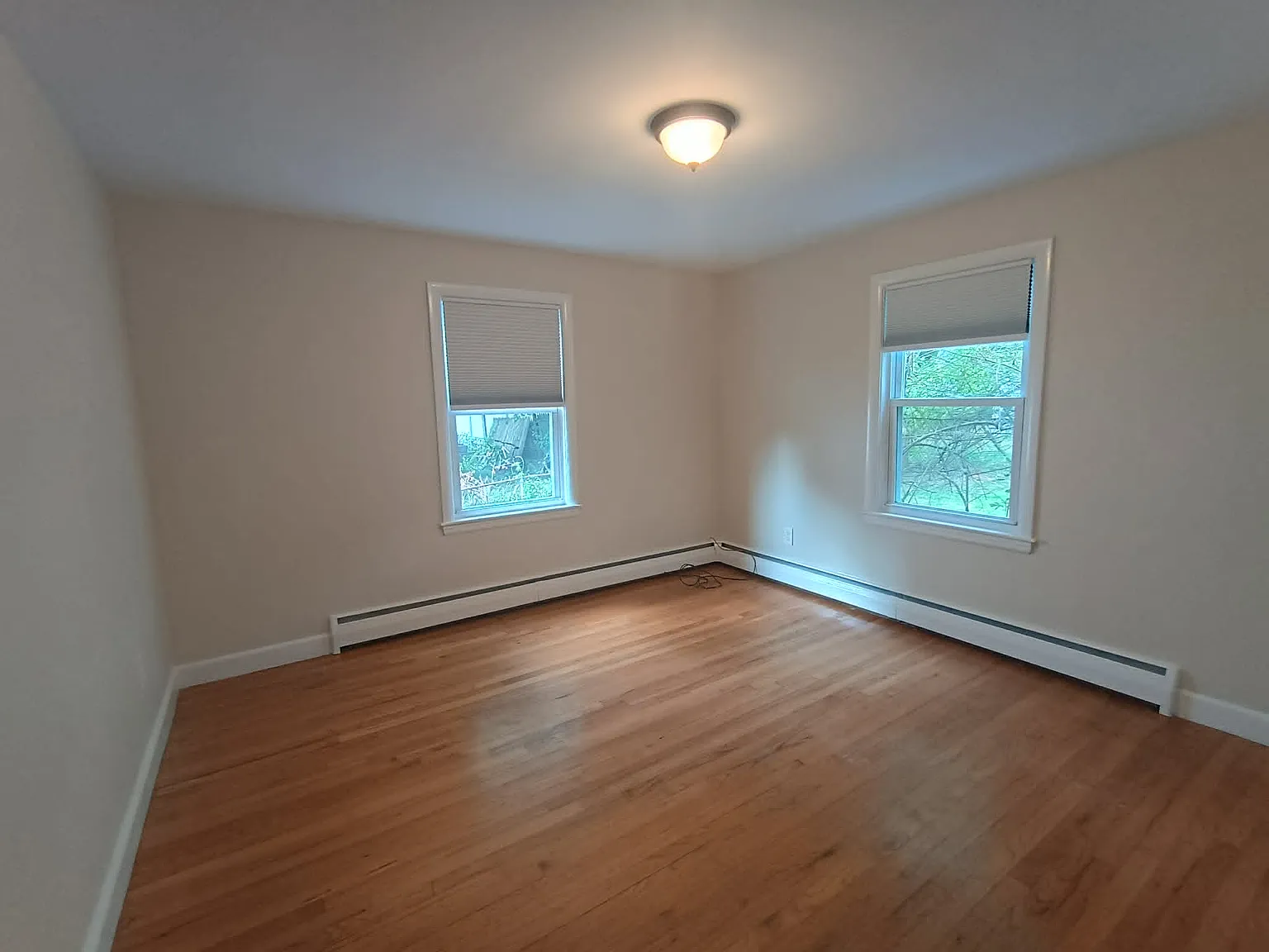 3 bed, 1.5 bath, 1836 sqft, $3,500 — Photo 4