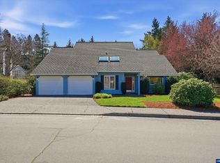 7025 SW Windemere Loop, Portland, OR
