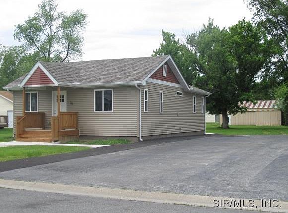 2nd image of 36 N Lincoln Ave