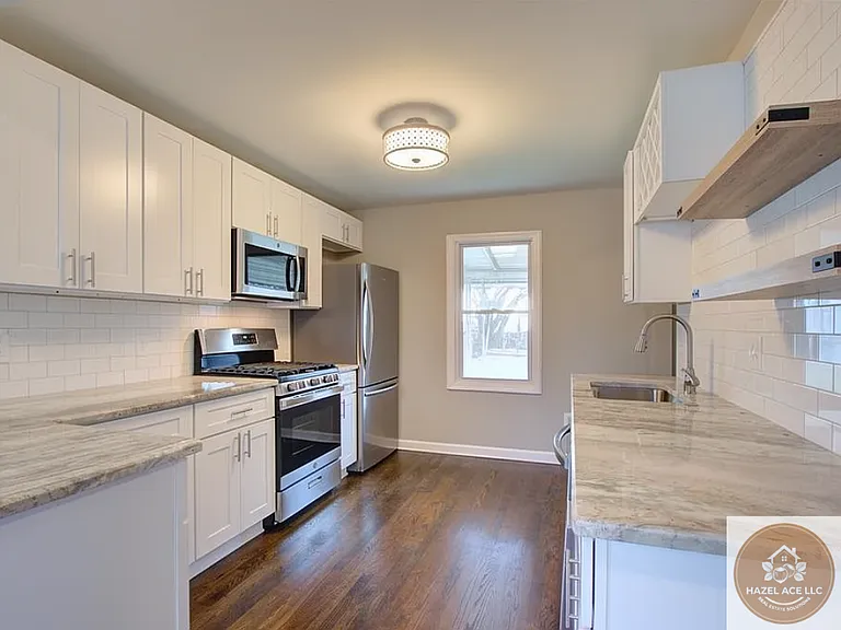 21030 Caledonia Ave #1 — Photo 10
