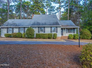 119 Cliff Ct, Southern Pines, NC 28387