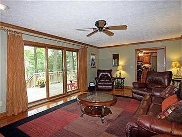 5th image of 5425 Lake Overlook Dr
