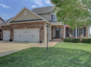 1109 E White Oak Rd, Mahomet, IL 61853