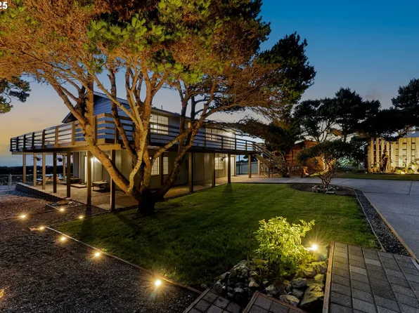 33616 Ophir Rd, Gold Beach, OR 97444