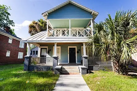 1 bed, 700 sqft, $1,300 — Photo 1