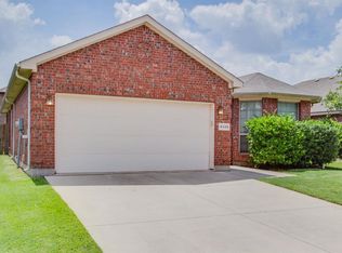 8305 Mule Deer Run, Fort Worth, TX 76179