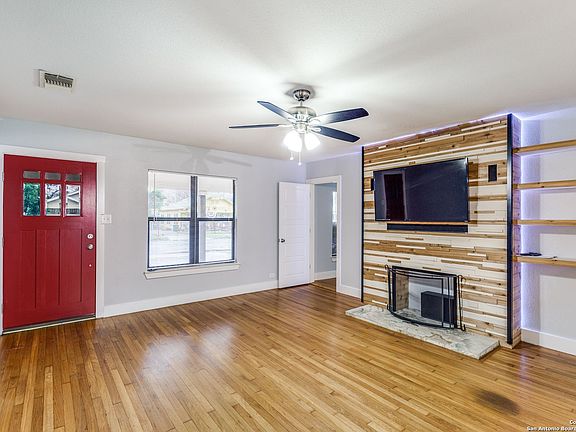 4th image of 223 Kayton Ave
