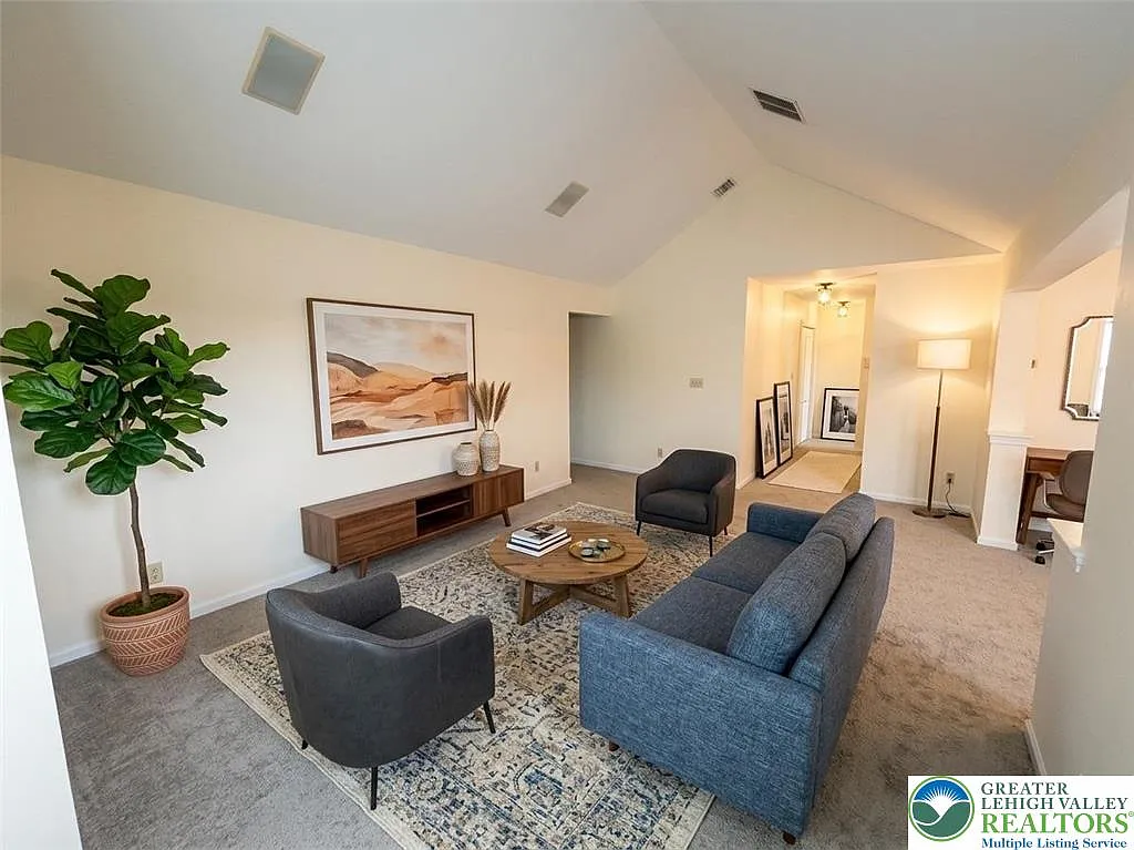 Building Photo - 168 Lindfield Cir