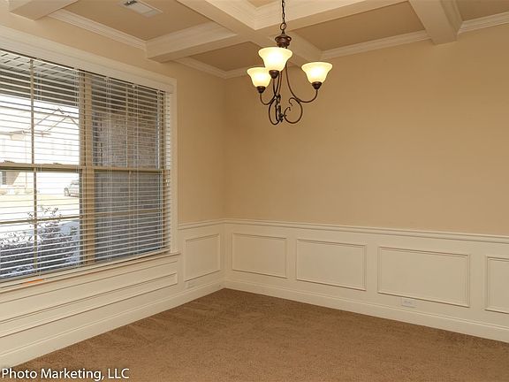 5th image of 604 Stockport Ct