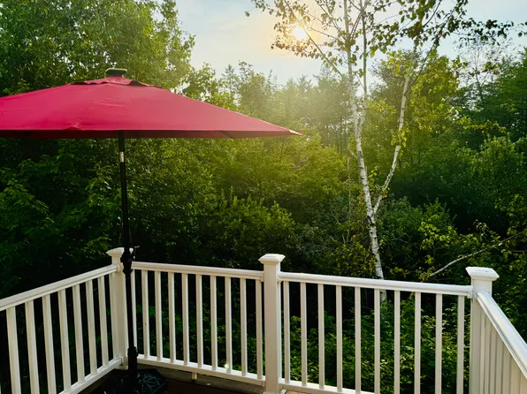 30 Rivers Edge Rd #1, Gray, ME 04039